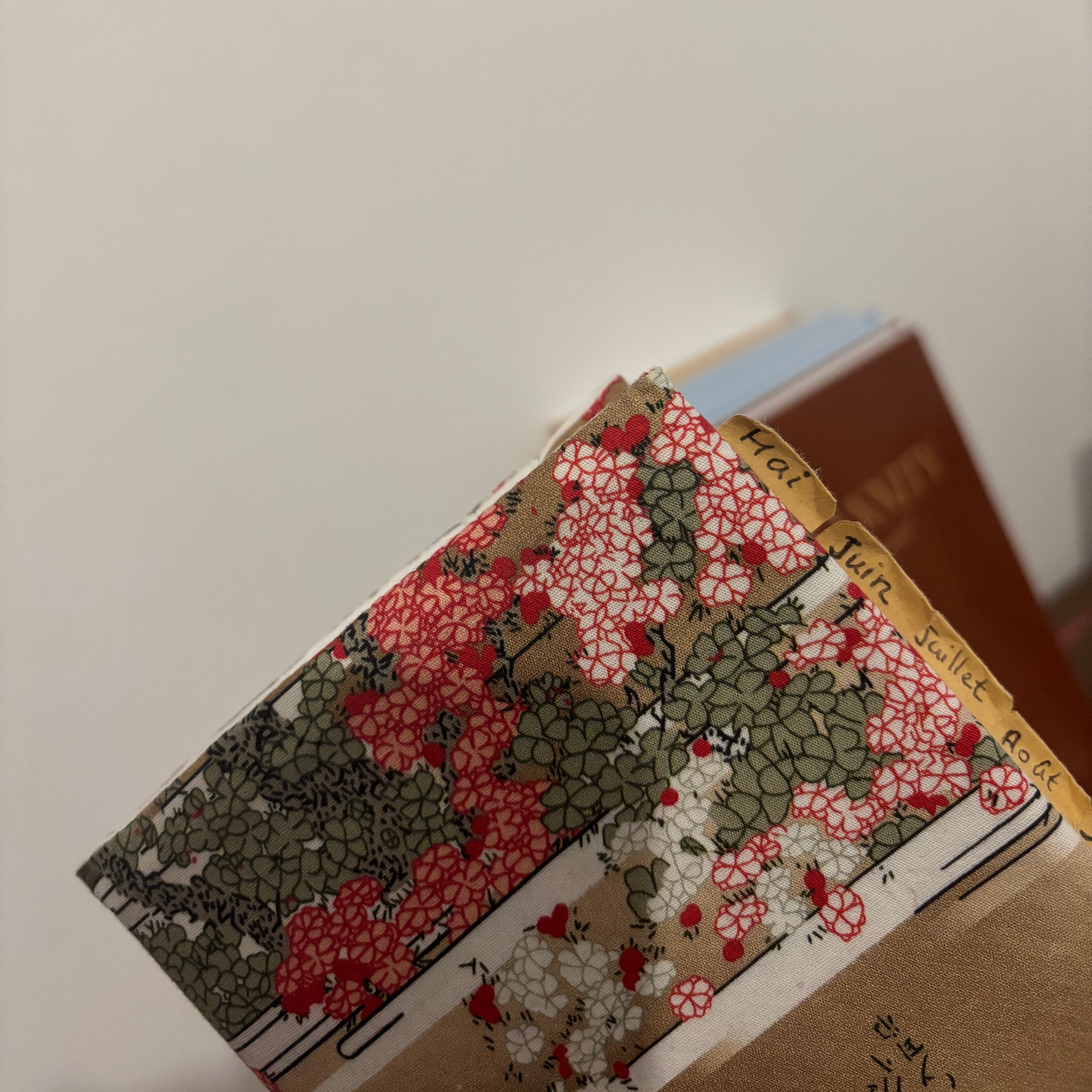 stickers onglet calendrier utilisation sur un carnet