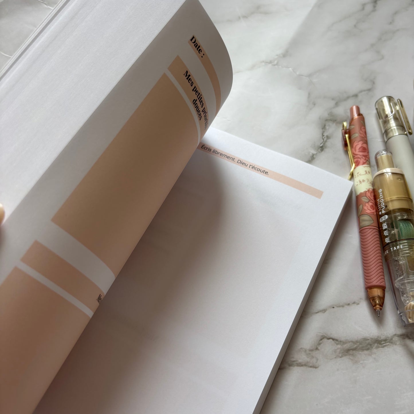 photo intérieur du carnet de journaling rooted page quotidienne