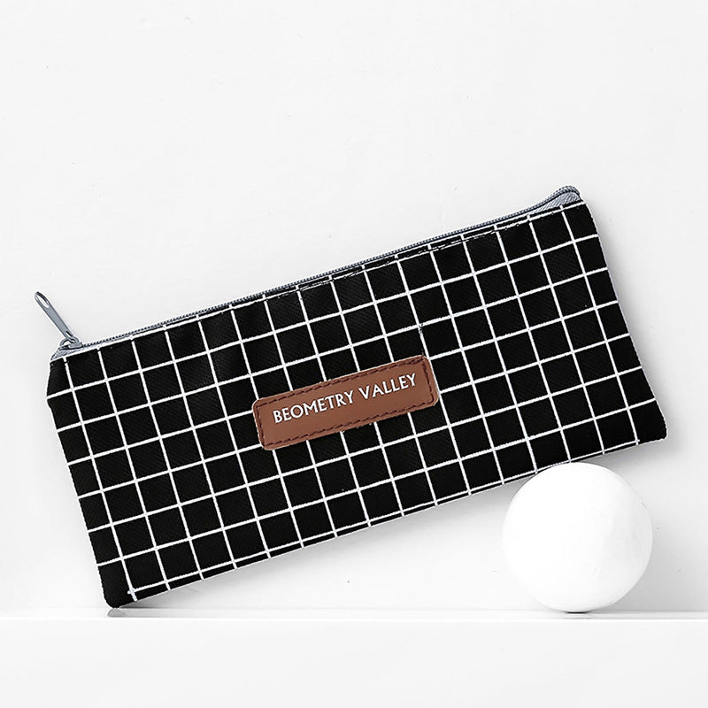 trousses minimalistes en tissu noire quadrillé blanc